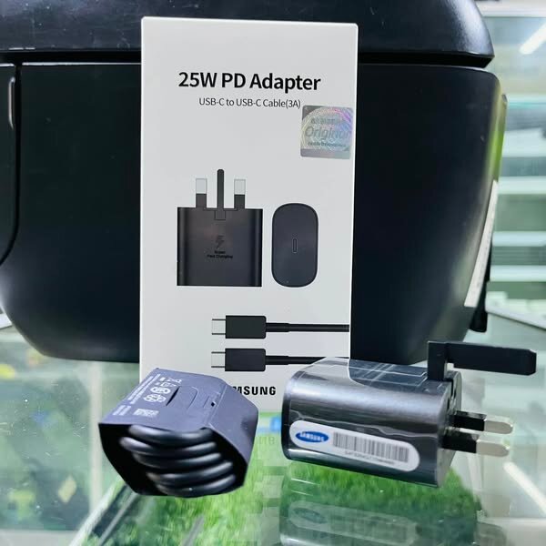 25W TYPE-C to TYPE-C FAST CHARGERS