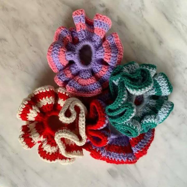 Chouchous en crochet coloré