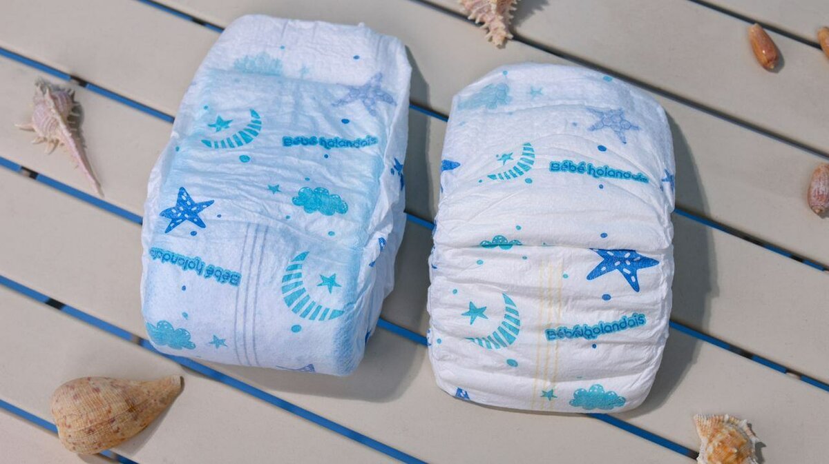 Couches et llingettes bébé