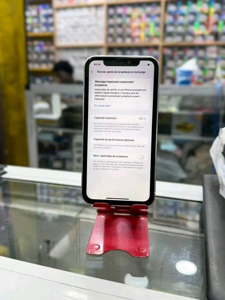 Smartphone iOS Blanc 64Go