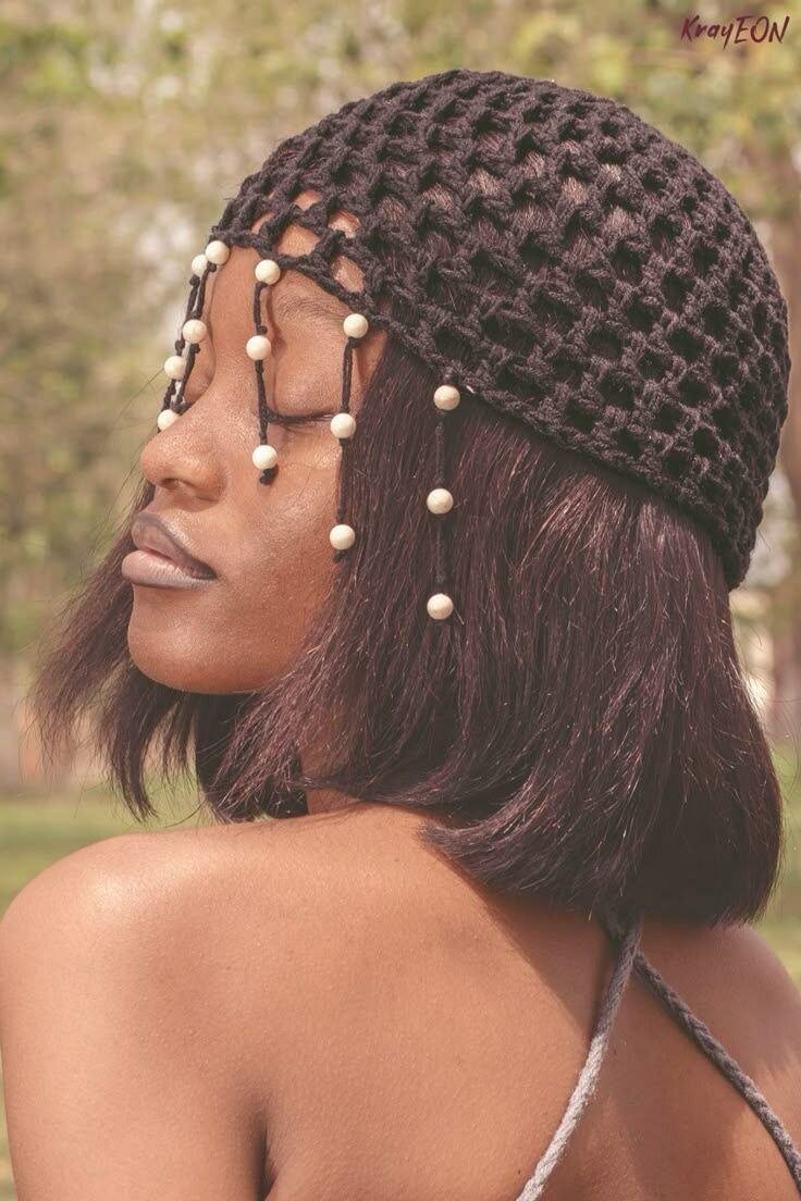 Chapeau crochet perles élégant