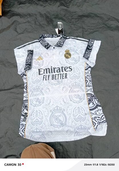 Maillots de football colorés