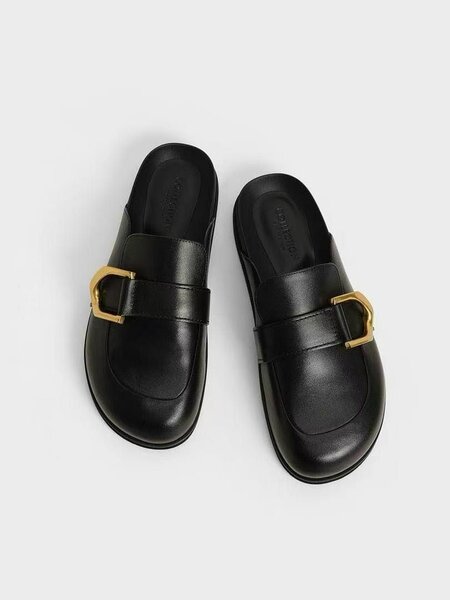 Mules en cuir noir chic