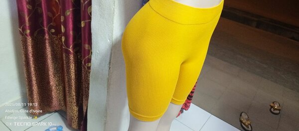 Shorts en maille jaune vif
