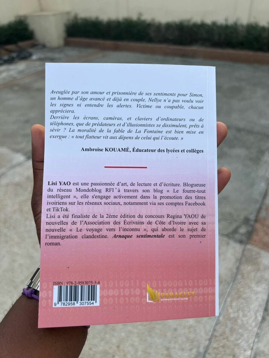 Livre 'Arnaque sentimentale' de Lisi YAO, roman