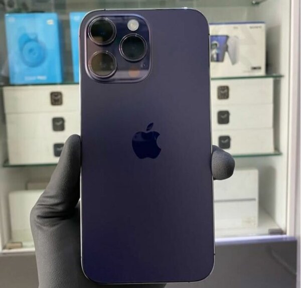 iPhone 14 pro max Neat UK used