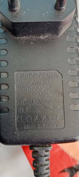 Chargeur de voiture électrique et de moto 12v et 6v