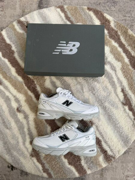 New Balance 509