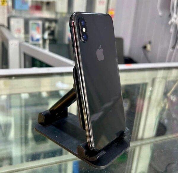 iPhone X Reconditionné - Noir & Blanc