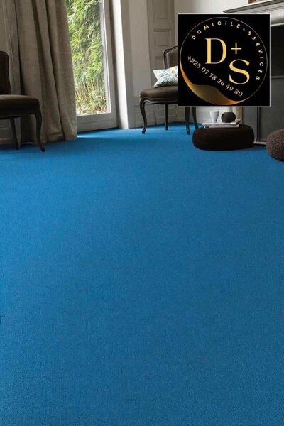 Tapis moderne bleu vibrant