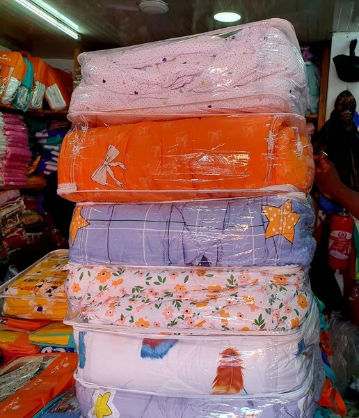 Couettes douillettes pour lit