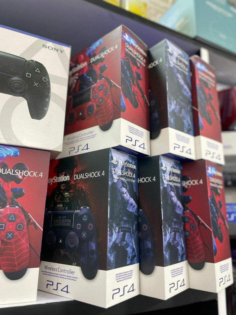 PS4 Controllers