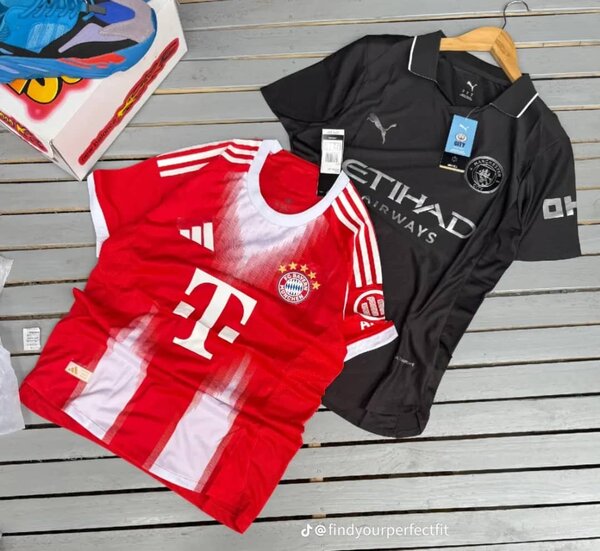 Maillots de Football Bayern