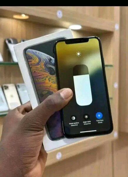 iPhone X avec boîte