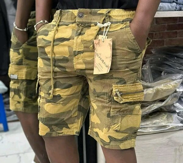 Shorts cargo camouflage homme