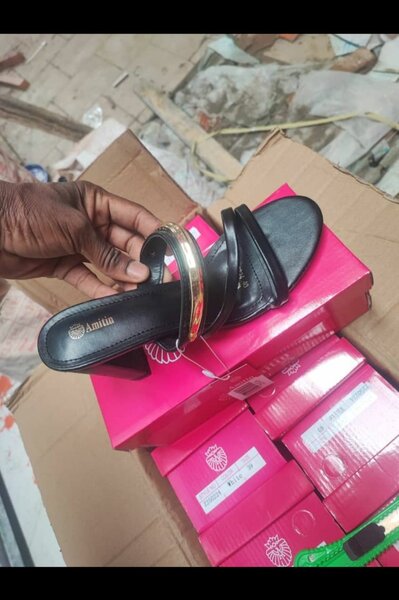 Sandales élégantes noires