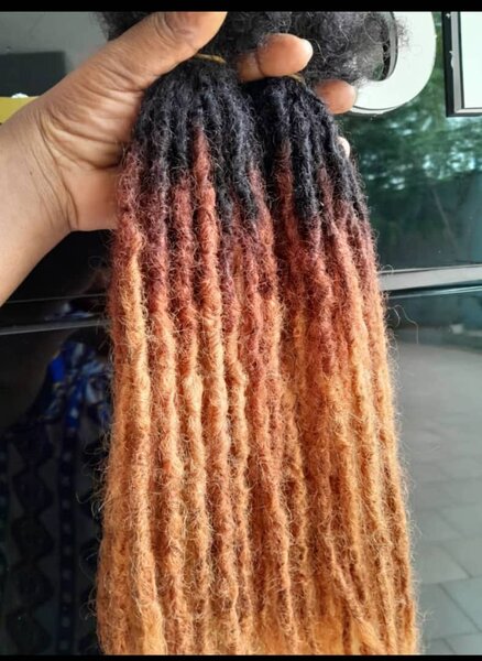 Extensions cheveux synthétiques colorés