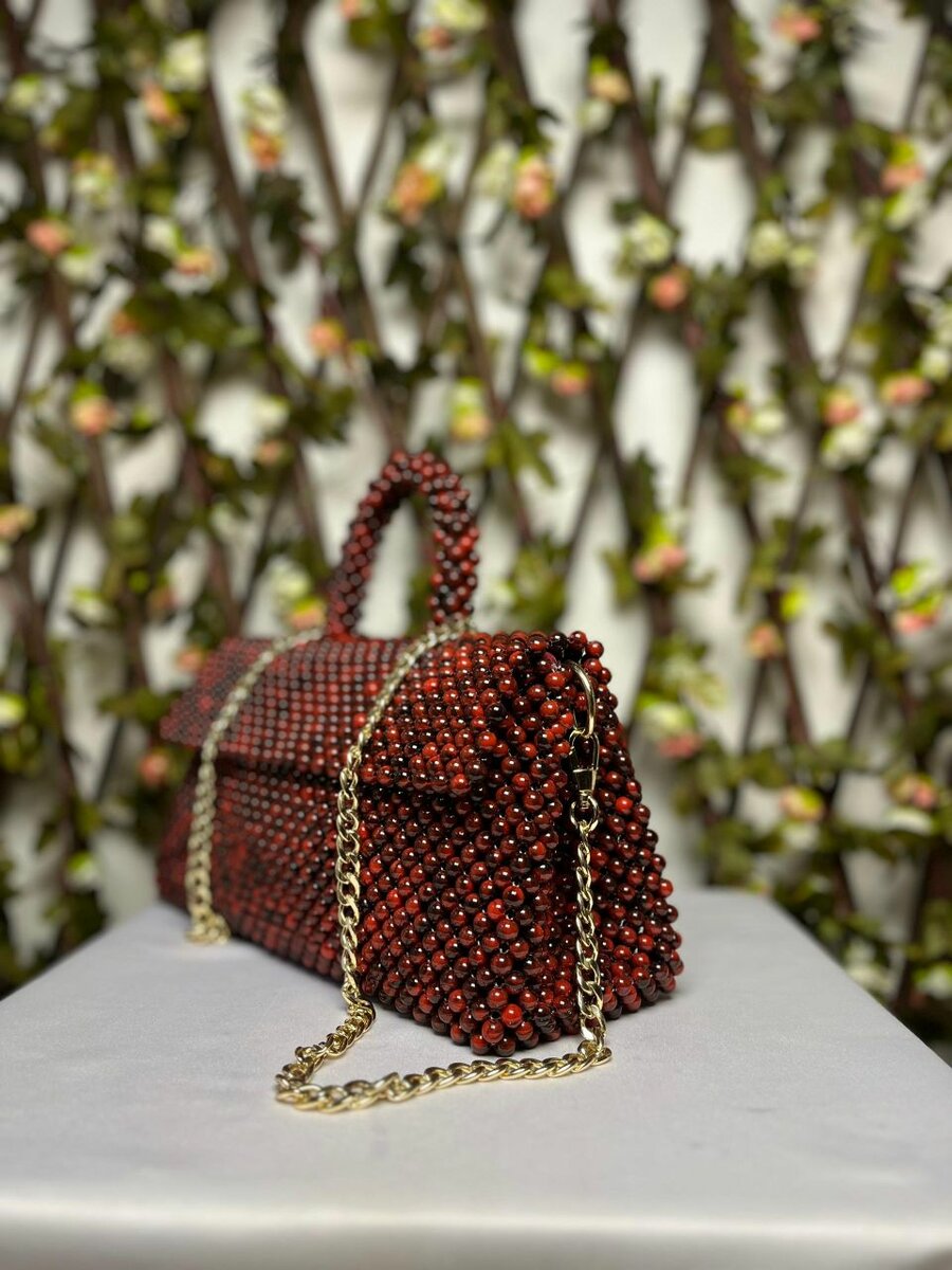 Sac à main perlé élégant