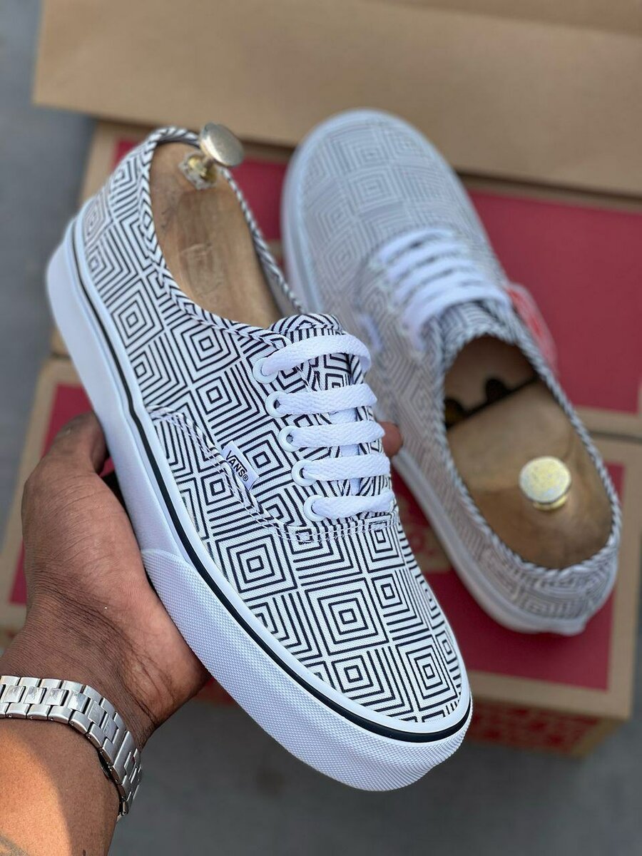 Van's authentic velours