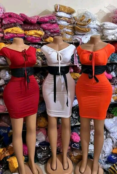 Robe élégante satinée