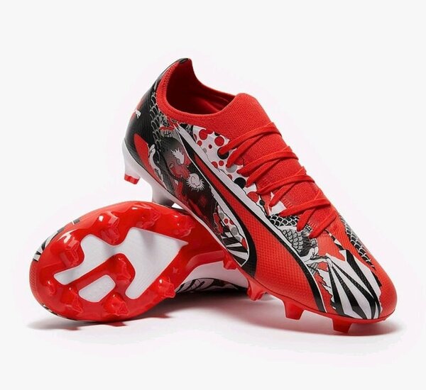 Chaussures de football rouges