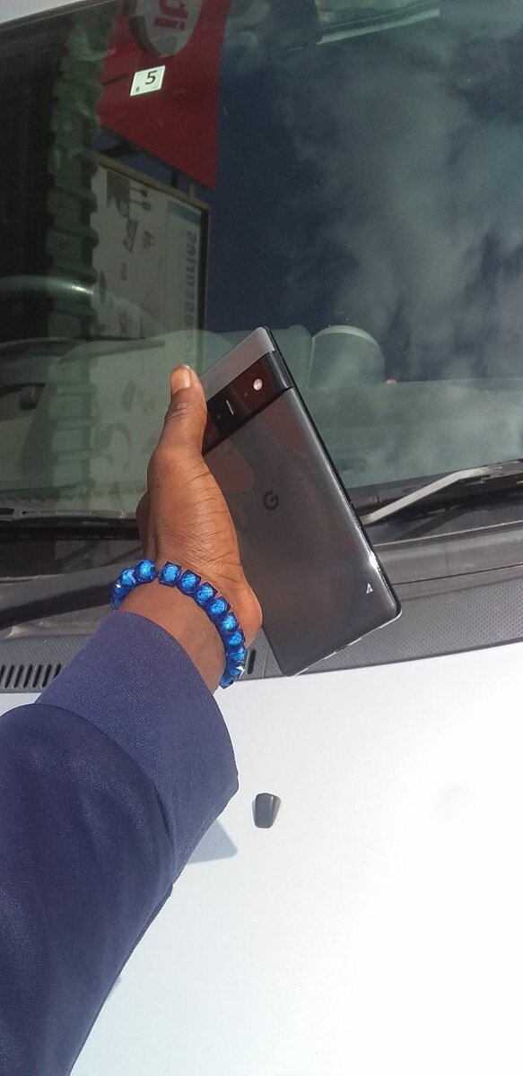 Google pixel 6,pro k5800 slightly neg 0978502518.. chilenje