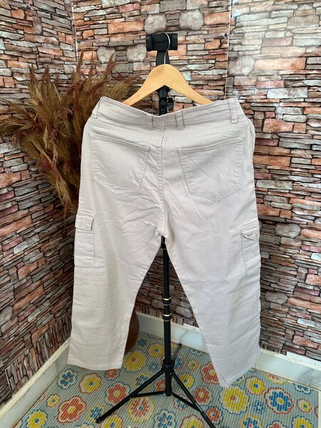 Pantalon cargo beige