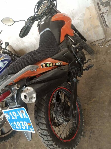 Apsonic 200 motor bike