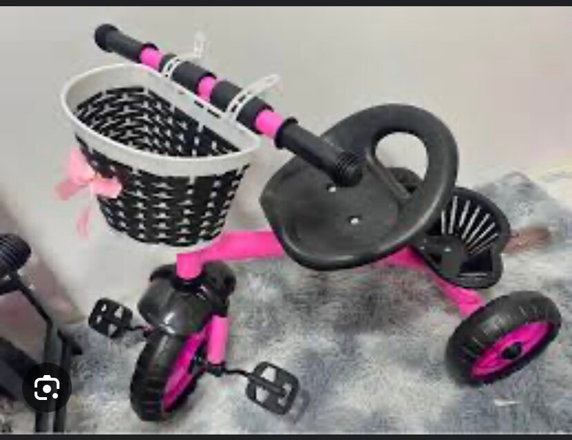 Tricycle enfant avec panier