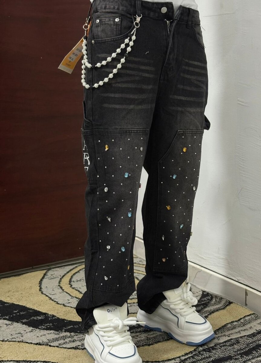 Jeans baggy tendance avec chaînes