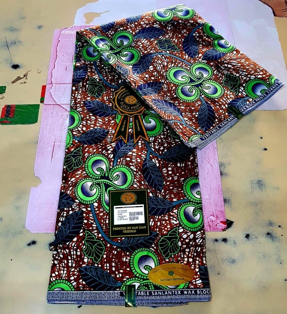 Polyester fabric with print