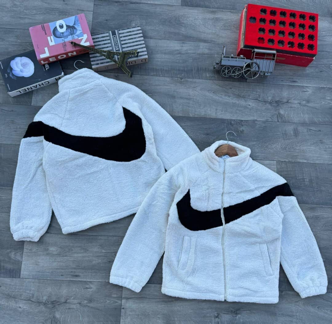UNISEX NIKE SWEATERS