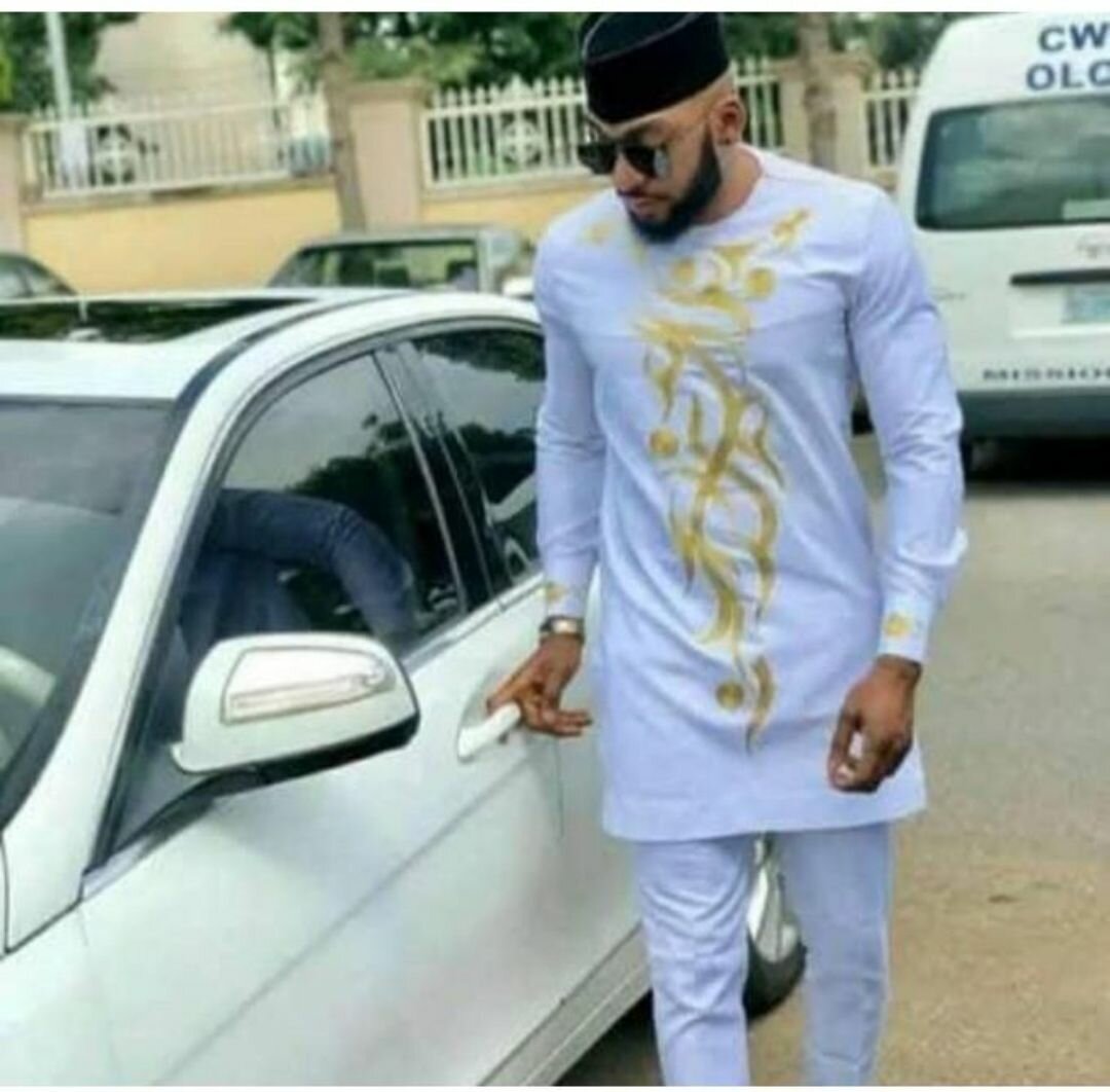 Boubou africain homme élégant