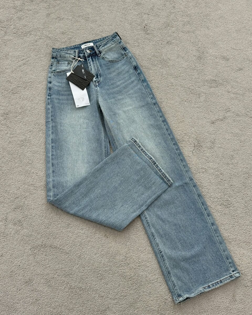 Женские джинсы