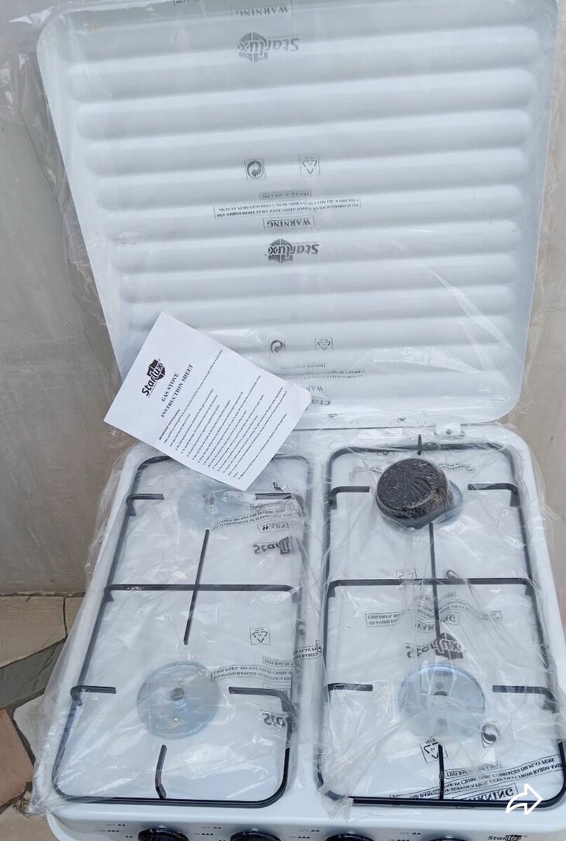 Cuisinière 4 f e u x