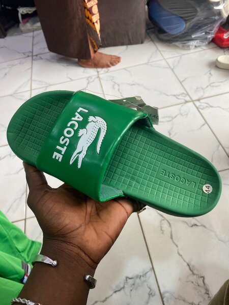 Claquette LACOSTE