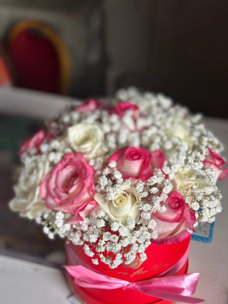 Bouquet de roses en boîte