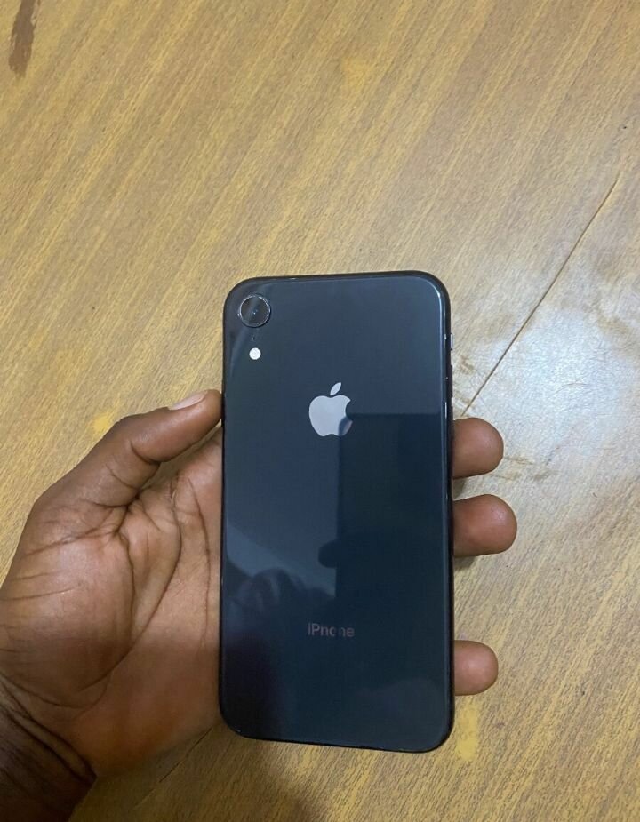 iPhone XR