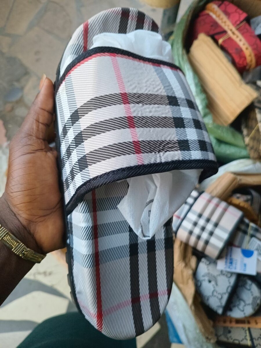 Fashionable luxury men slide comforter