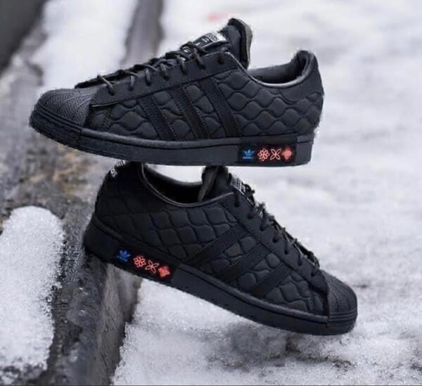 ADIDAS SNEAKER