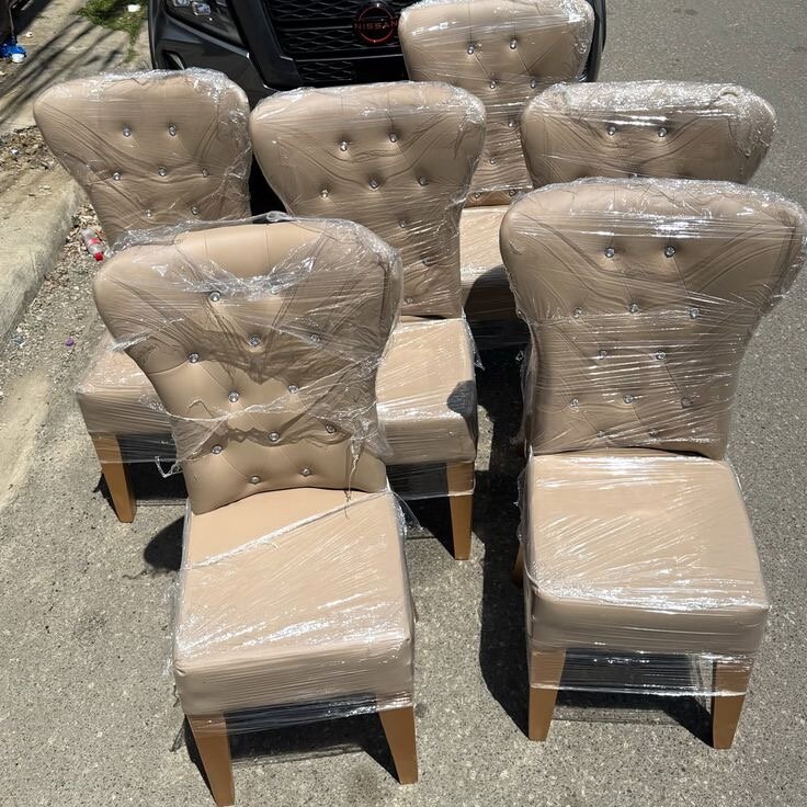 Chaises capitonnées élégantes