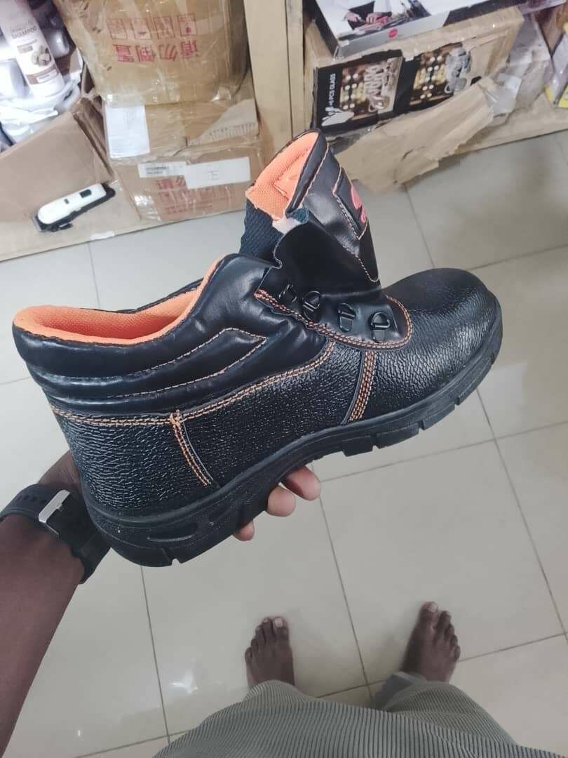 Bottes de sécurité résistantes