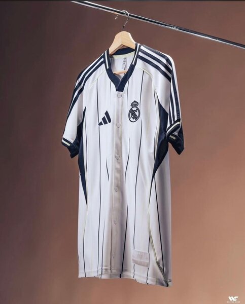 Maillot de football authentique