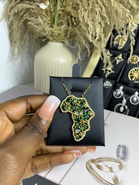 Collier Pendentif Afrique Strass