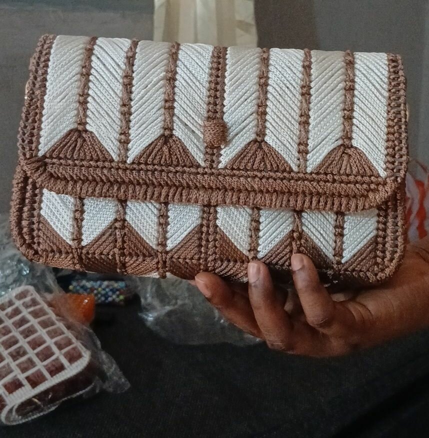 Sac bandoulière en crochet