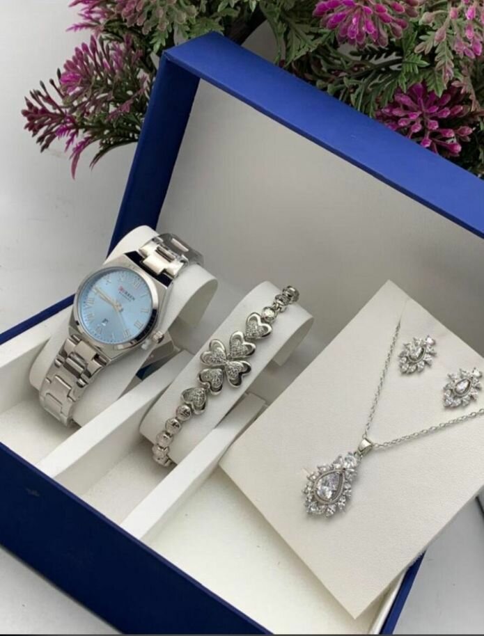 Ladies watch with bracelet and earring