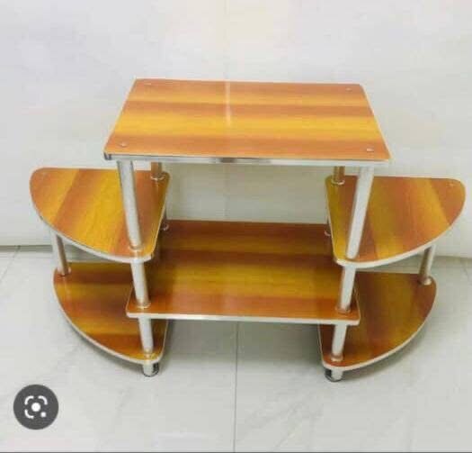 Étagère moderne en bois