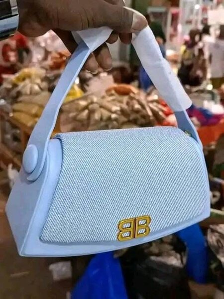 Sac à main élégant en cuir