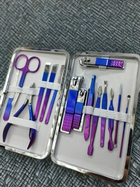 Маникюрные наборы