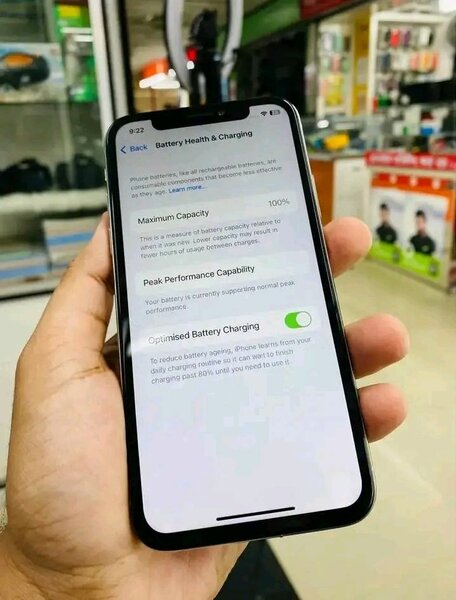 iPhone XR Bleu Débloqué